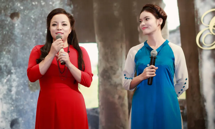 NSUT Tố Nga chia sẻ cảm xúc trong buổi họp báo ra mắt album.