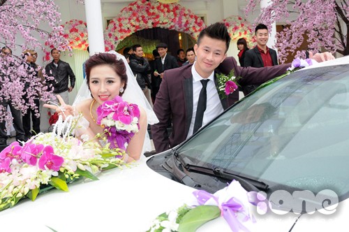 Ảnh cưới nhí nhảnh của 'công chúa' thể dục nghệ thuật