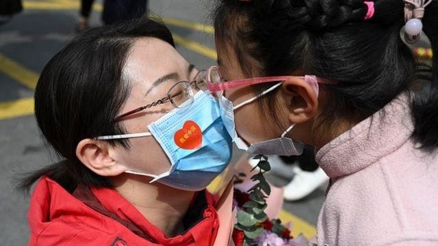 Trung Quốc đã dập dịch COVID-19 sau 35 ngày bùng phát.