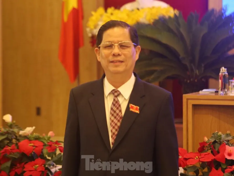 Ông Nguyễn Tấn Tuân tái đắc cử Chủ tịch UBND tỉnh Khánh Hoà. Ảnh C.H