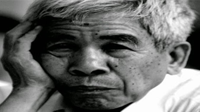 Bùi Ngọc Tấn (1934-2014) nói ông rất xúc động khi xem bức ảnh này của chính mình vì nhiều lý do, và ông ao ước được biết tác giả ảnh để tỏ lời cảm ơn cũng như biết nó được chụp khi nào, ở đâu.