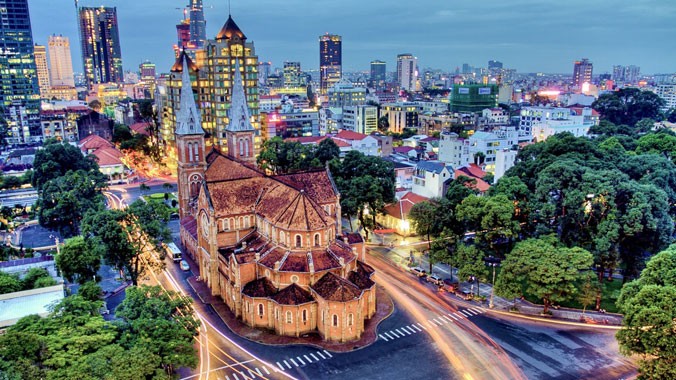 Theo Phó Thủ tướng Vũ Văn Ninh, trong bối cảnh hiện nay việc đi vay là cần thiết vì mục tiêu phát triển đất nước chứ không phải để chi tiêu. Ảnh: Một góc TPHCM đang trên đà phát triển. Ảnh: Hồng Vĩnh.