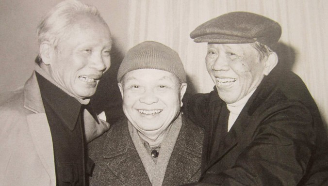 Từ phải sang, Tổng Bí thư Lê Duẩn; Chủ tịch Hội đồng nhà nước (Chủ tịch nước) Trường Chinh, Thủ tướng Phạm Văn Ðồng.