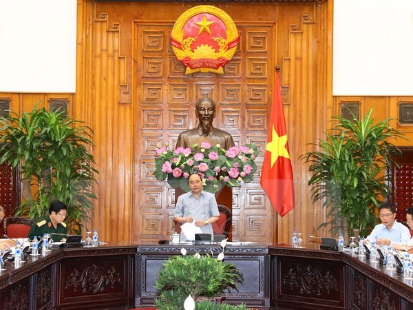 hủ tướng Nguyễn Xuân Phúc chủ trì phiên họp Ban Chỉ đạo Nhà nước về xây dựng và phát triển công nghiệp quốc phòng, an ninh. (Ảnh: Thống Nhất/TTXVN)