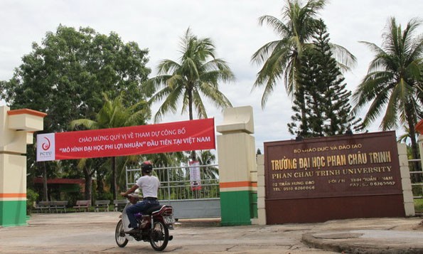 Phải trích lương, dạy bù nếu đến muộn 5 phút