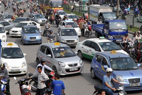 Nhiều hãng taxi đề nghị tăng giá cước