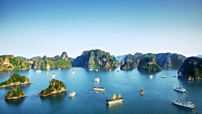 Tình trạng cưa trộm nhũ đá đang diễn ra tại di sản vịnh Hạ Long.