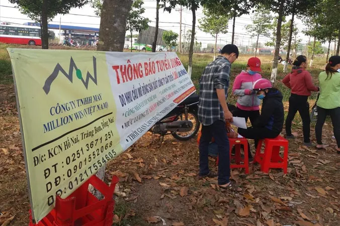 Một số công ty khác đến trước Cty Texwell VN tuyển dụng lao động.