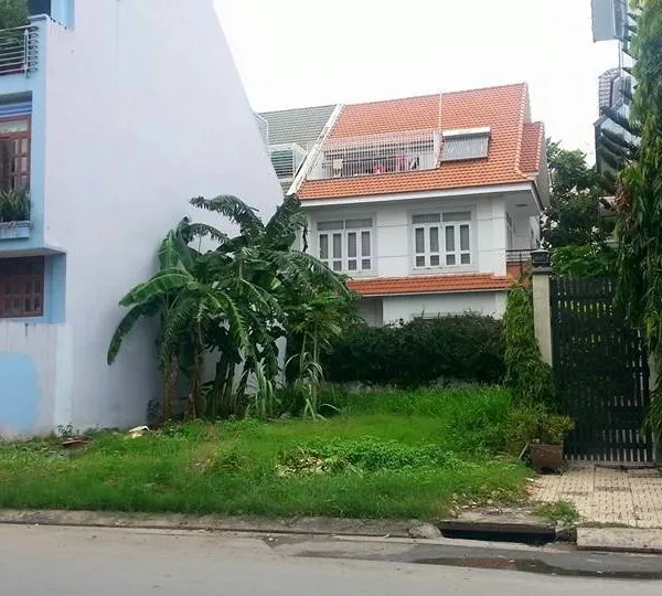 Người mua bất chấp rủi ro mua đất xen kẹt bởi giá rẻ