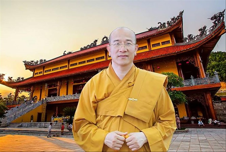 Hòa thượng Thích Gia Quang công bố kết luận đình chỉ mọi chức vụ, chờ cách chức Đại đức Thích Trúc Thái Minh Ảnh: NHƯ Ý 