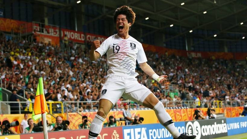 Choi Jun đưa U20 Hàn Quốc vào chung kết