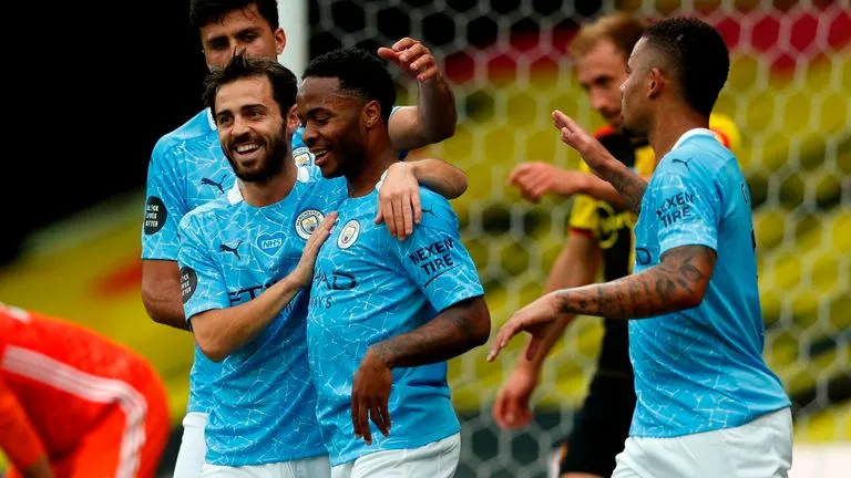 Pep không vui cho dù Man City thắng đậm.