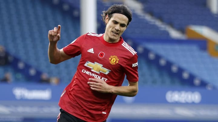 Liên tục tỏa sáng, 'thần công' Cavani được M.U trọng thưởng