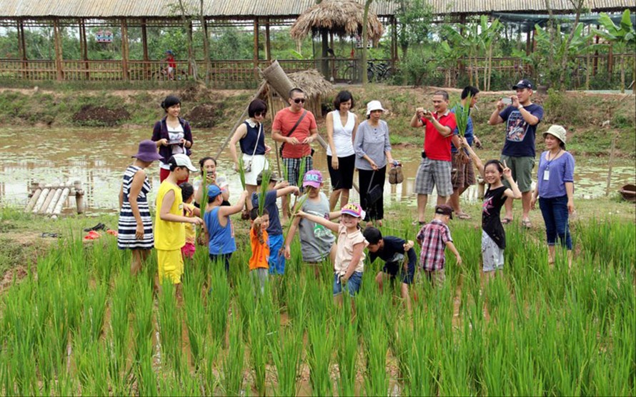 Du lịch ngoại thành, trải nghiệm làng nghề đang là xu hướng được người dân tìm đến sau dịch bệnh (Ảnh minh họa) 