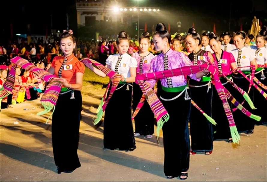 Nghệ thuật Xòe Thái có đặc trưng về tính đoàn kết, cố kết cộng đồng
