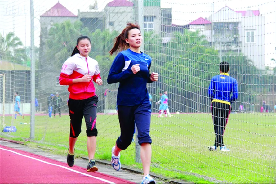 Dịch COVID-19 ảnh hưởng đến cả việc tập luyện và thu nhập các VÐV. Ảnh: Ngọc Minh 