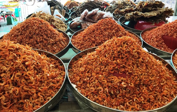 Hải sản chế biến khô Cà Mau tăng giá chóng mặt