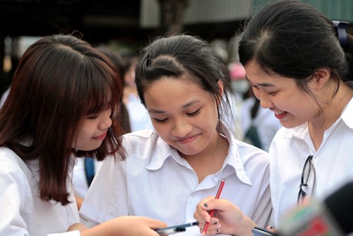 Các sĩ tử thi THPT quốc gia 2017. Ảnh minh họa: Giang Chinh.