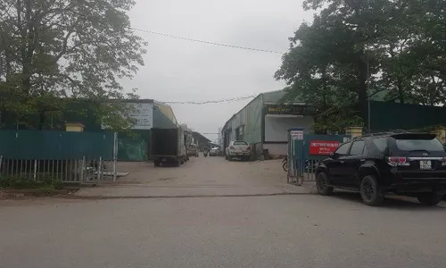 Hàng nghìn m2 đất tại KLHTTQG Mỹ Đình biến thành nơi xây dựng kho xưởng