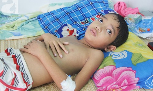 Vương chỉ ước lúc này bên em có đông đủ bà nội, bố mẹ và các chị em.