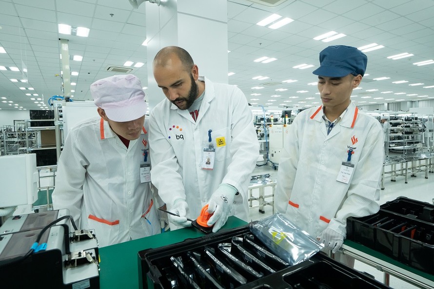Chất xám Châu Âu cùng Vsmart bước vào kỷ nguyên số