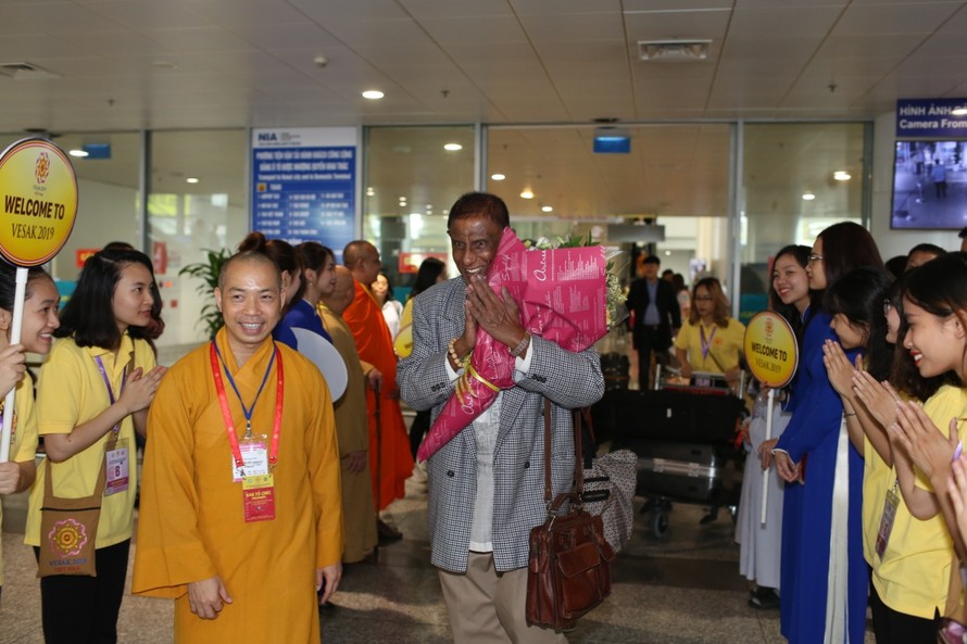 Ngài Bộ trưởng Sri Lanka nói lời cảm ơn chân thành và đầy cảm động trước sự đón tiếp nồng nhiệt của Phật giáo nước chủ nhà