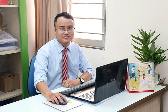 Thầy Bùi Đức Anh - Trưởng các Chương trình Tài năng tại ĐH Duy Tân