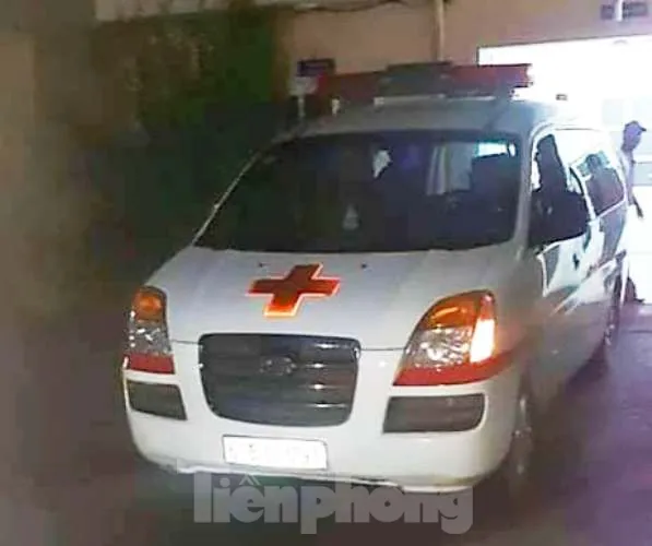 Bà chủ tiệm ăn chết trên vũng máu trong phòng trọ
