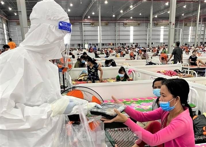 Bình Dương: Tỷ lệ hơn 7 bác sĩ trên một vạn dân khó đáp ứng trong bối cảnh dịch bệnh