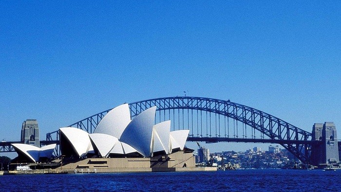 Nhà hát Opera Sydney là biểu tượng đặc trưng của nước Úc.