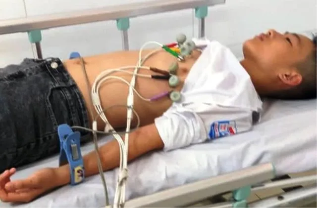 Thầy giáo thể dục bị 'tố' tát học sinh nhập viện