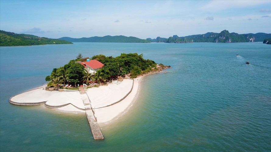 Hòn Soi Dâu, ông Phạm Thế Duy đã xây dựng, biệt thự trồng cây xanh, làm khu nghỉ mát