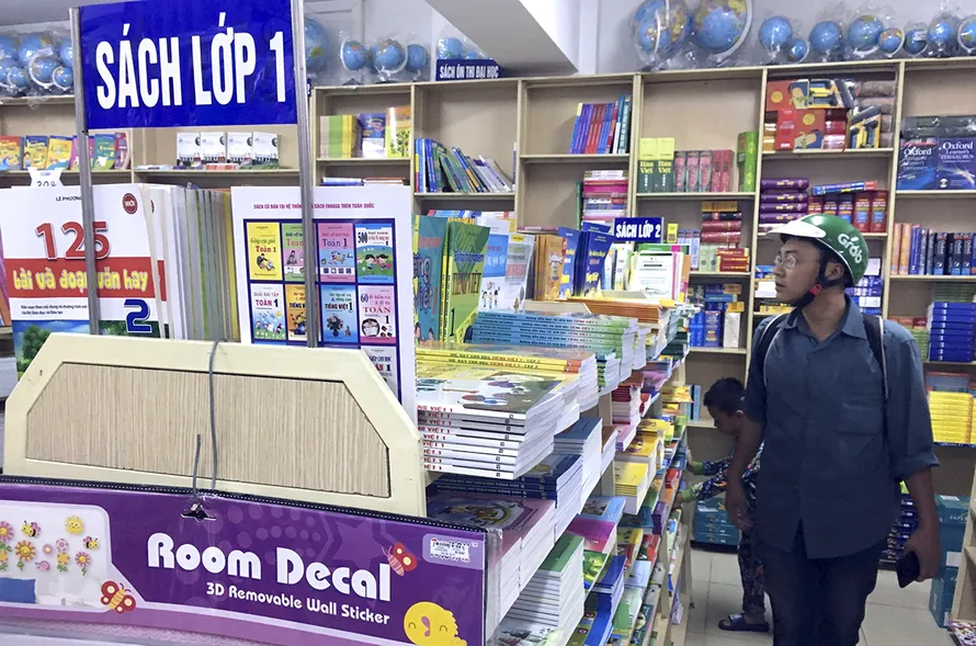 Giáo viên, chuyên gia cho rằng việc lựa chọn SGK nên giao cho giáo viên. Ảnh: Ngọc Châu 