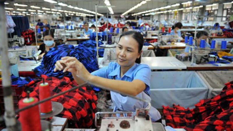 Bộ LĐ-TB&XH đề xuất 2 phương án tăng tuổi nghỉ hưu từ năm 2021.