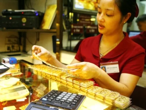 Giá vàng SJC chững lại theo vàng thế giới