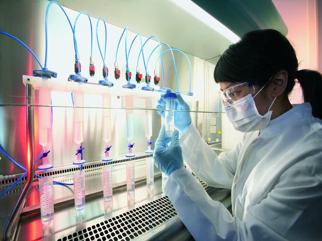 Các BV 'chấp nhận' kết quả xét nghiệm của nhau sẽ giúp người bệnh giảm được rất nhiều chi phí và thời gian. Ảnh minh hoạ: Internet