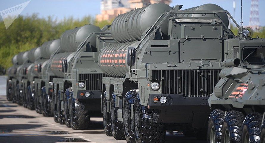 Hệ thống tên lửa phòng không S-400. Ảnh: Sputnik