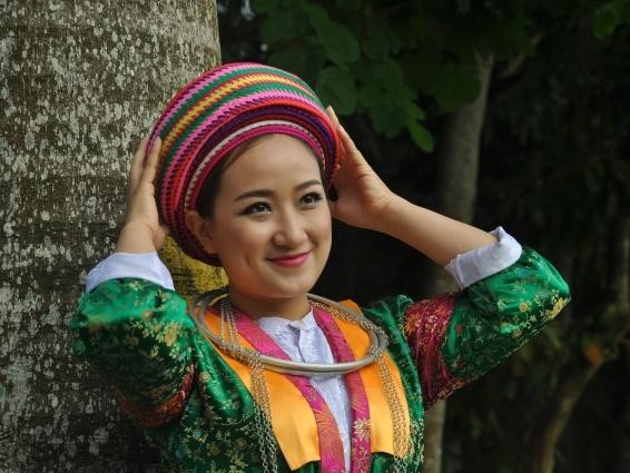 Chiếc khăn xếp của phụ nữ Mông trắng tỉnh Hà Giang. Ảnh: LangvietOnline