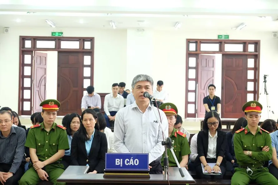 Bị cáo Nguyễn Xuân Sơn khai đưa tiền cho cấp trên