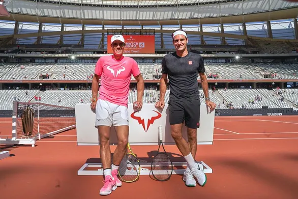 Federer đăng tấm hình anh chụp chung với Nadal