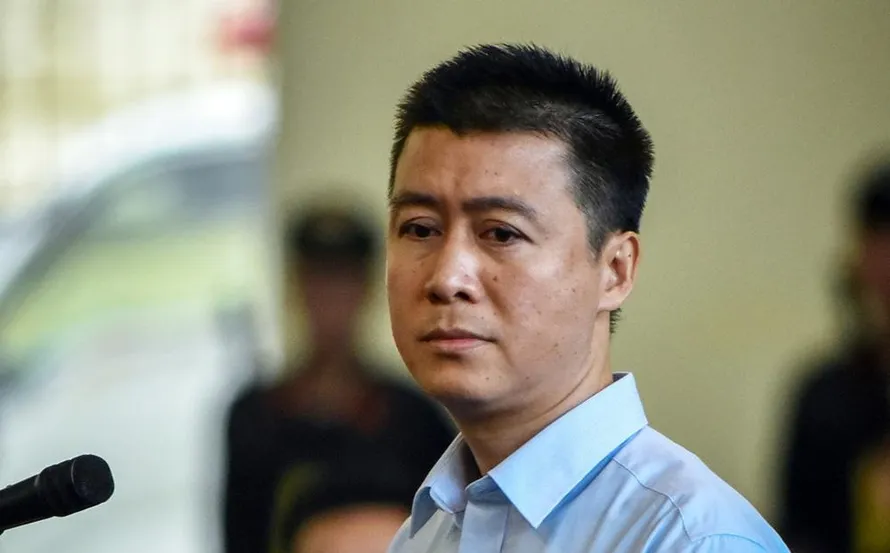 Phan Sào Nam trước toà. Ảnh: G.H