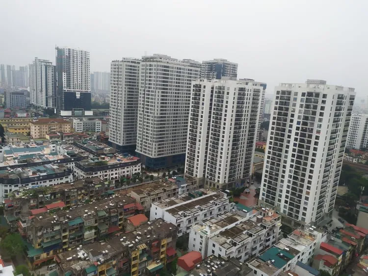 Nhà máy di chuyển ra nội đô nhưng lại mọc chung cư khiến người dân bức xúc