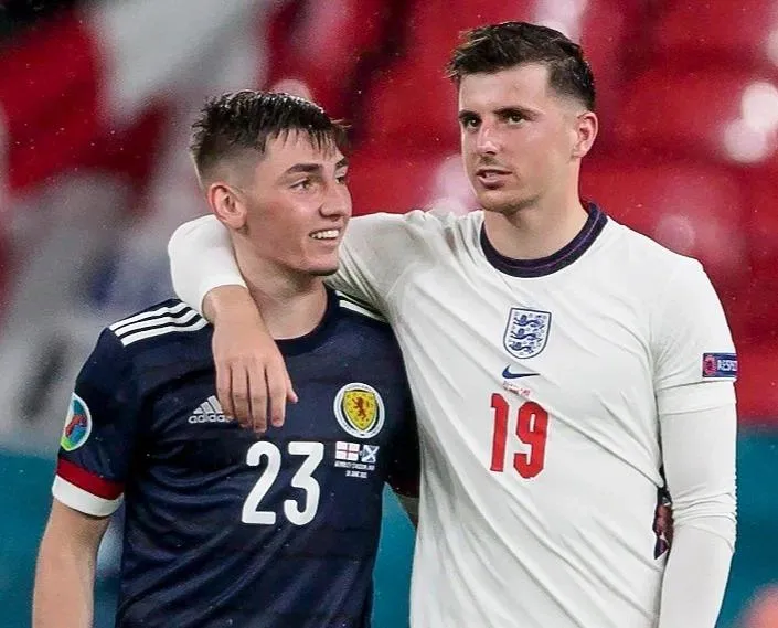 Khám Phá Tiểu Sử Cầu Thủ Mason Mount - Chặng Đường Từ Tài Năng Đến Đỉnh Cao