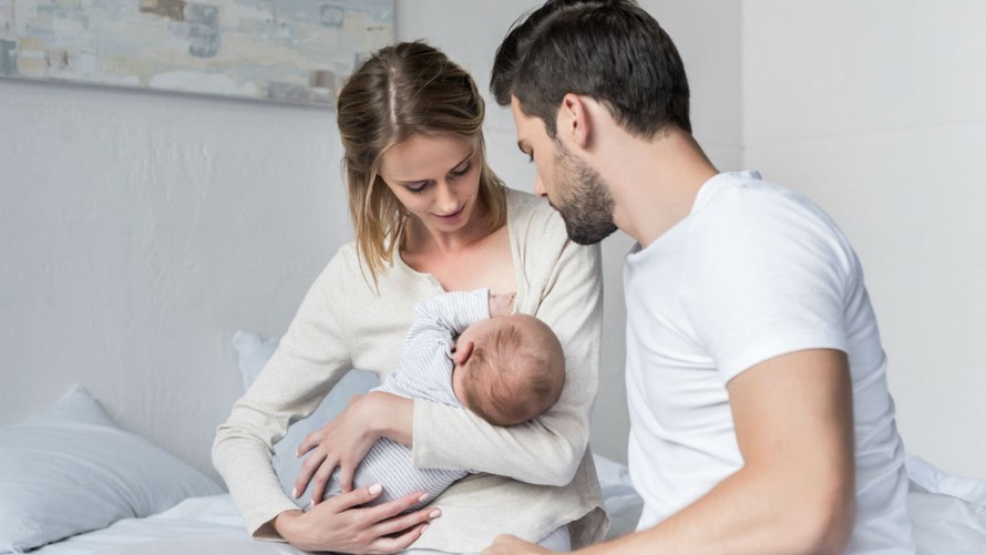 Cho con bú sẽ có vòng eo nhỏ 