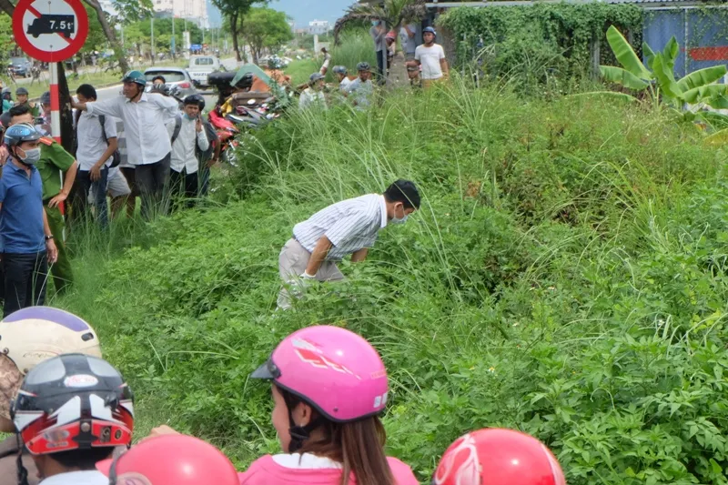 Công an Quận Sơn Trà đang tiến hành điều tra tại hiện trường vụ việc
