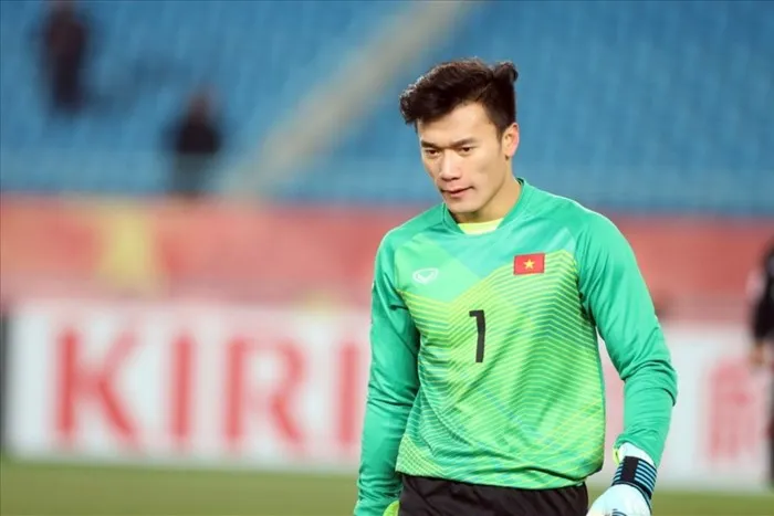 Thủ môn Bùi Tiến Dũng.