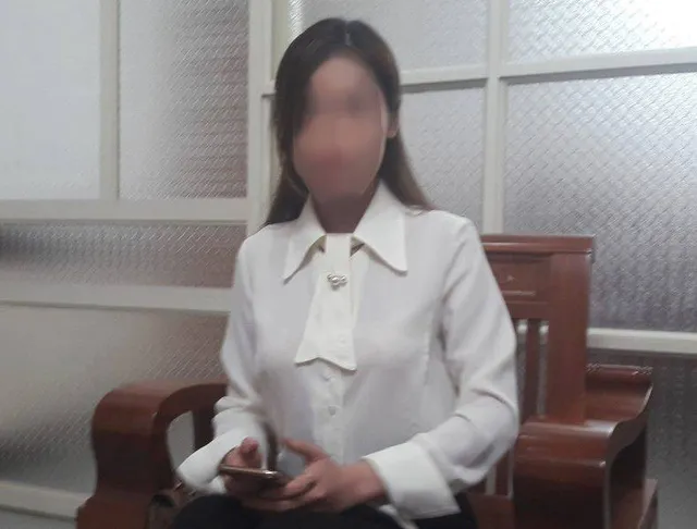 "Không hiểu vì động cơ gì họ lại có thể dựng chuyện, vu khống tôi một cách trắng trợn như thế này", cô gái bị tung tin đồn là "bồ nhí" bức xúc lên tiếng. Ảnh: Dân Trí 