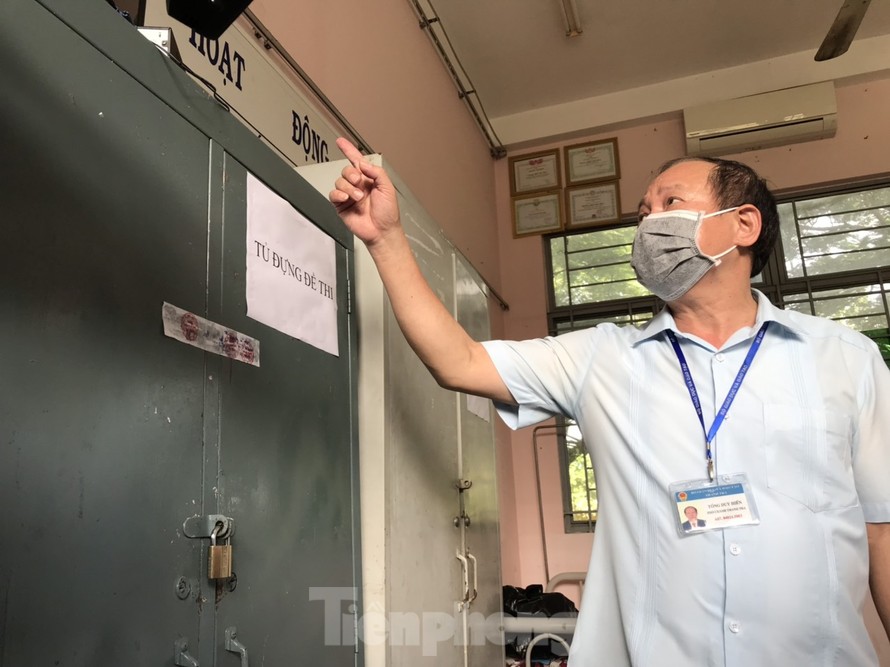 Thanh tra Bộ GD&ĐT kiểm tra công tác thi tại Tình Long An ngày 8/8