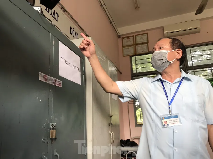 Thanh tra Bộ GD&ĐT kiểm tra công tác thi tại Tình Long An ngày 8/8
