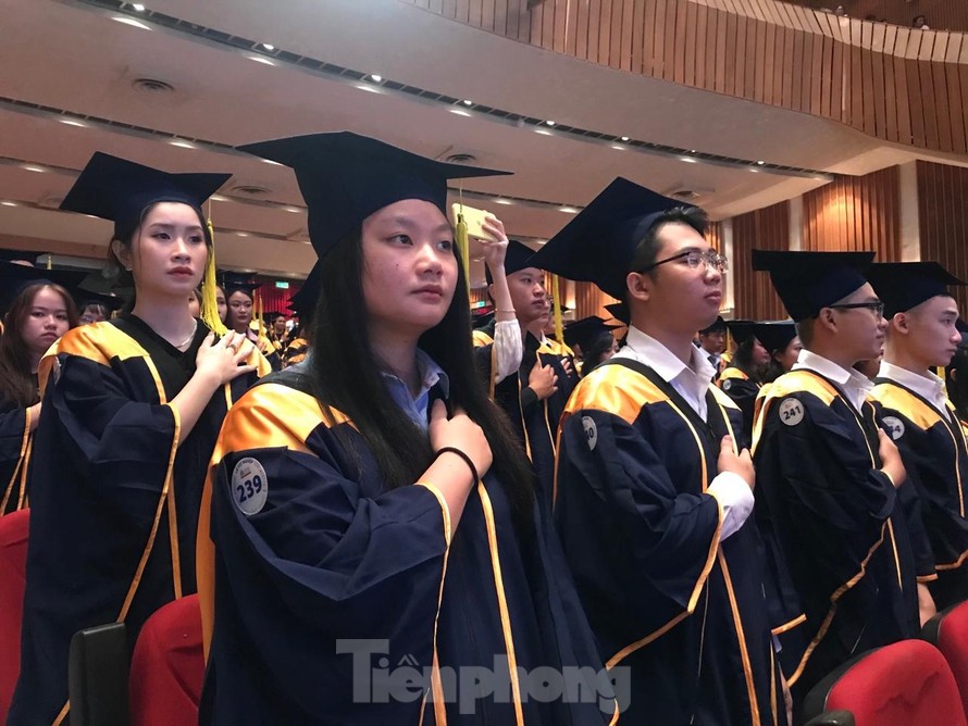 Hơn 3.000 sinh viên trường ĐH Tôn Đức Thắng sắp có bằng tốt nghiệp sau nhiều tháng chờ đợi